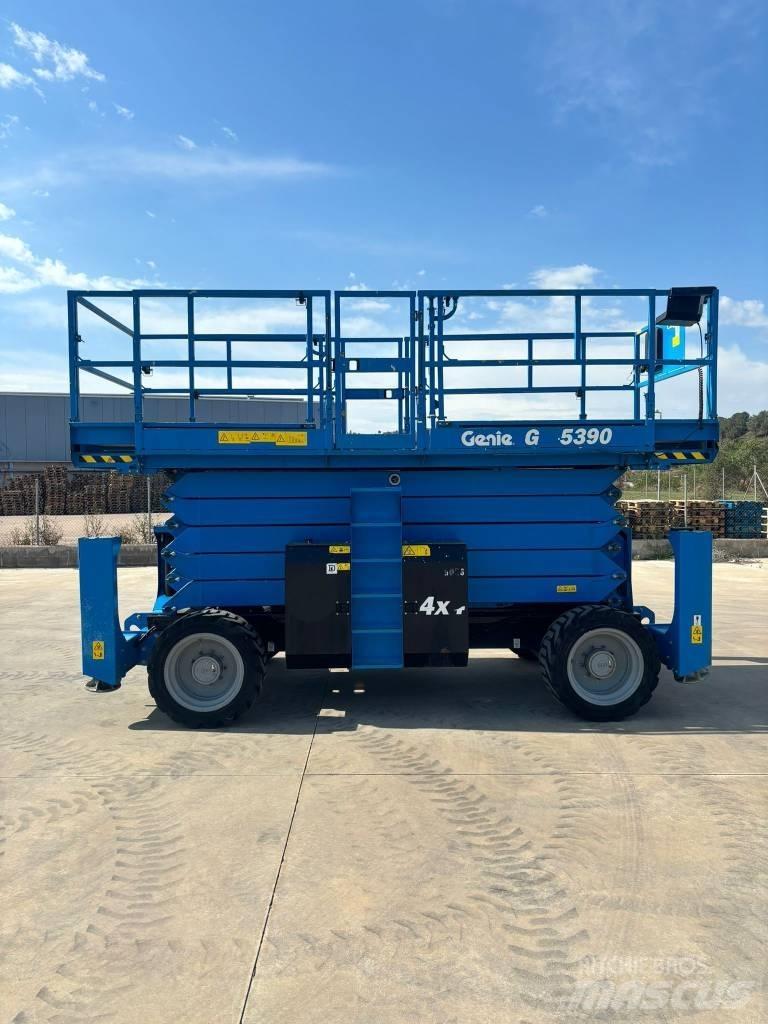 Genie GS 5390 RT シザースリフト