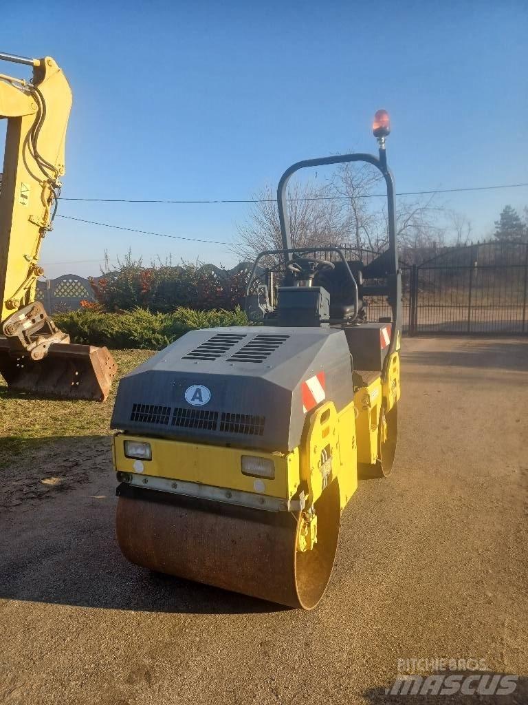 Bomag BW 100 AD-3 タンデムローラ