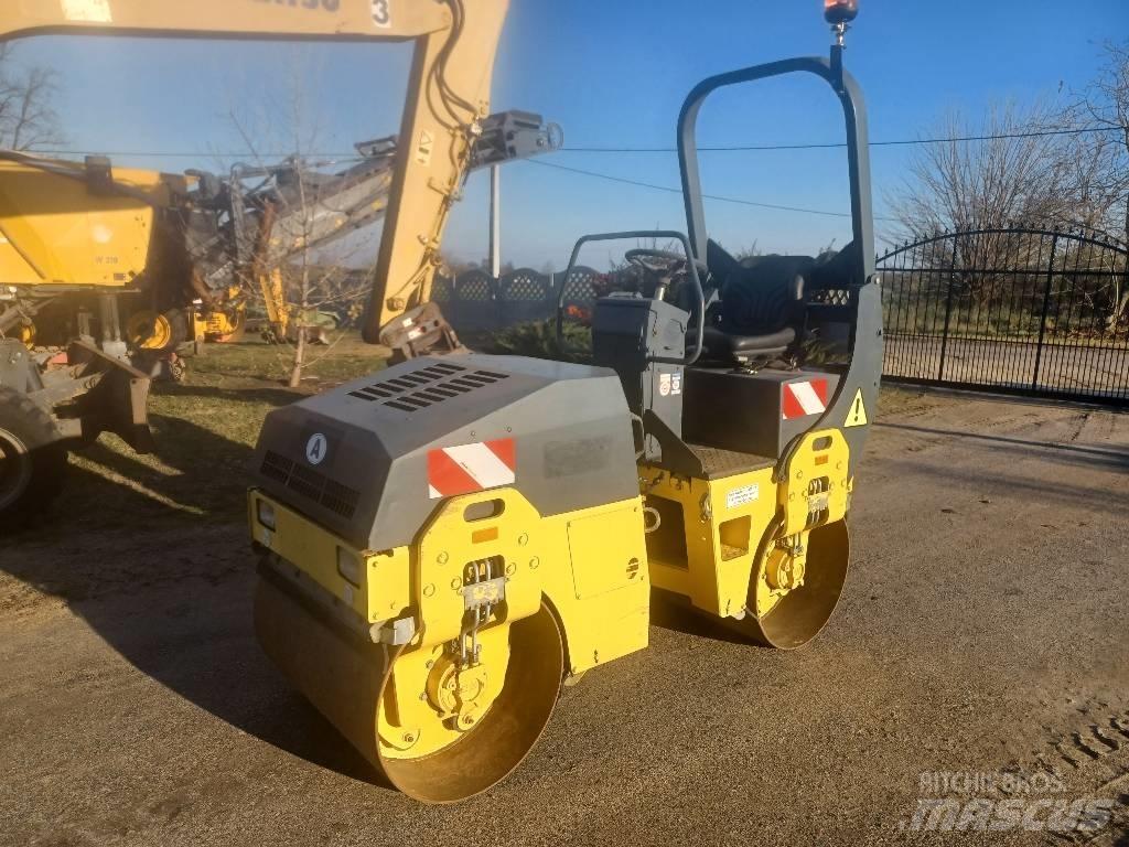 Bomag BW 100 AD-3 タンデムローラ