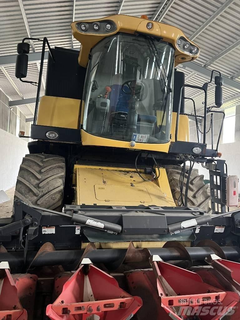 New Holland CX 6090 コンバイン