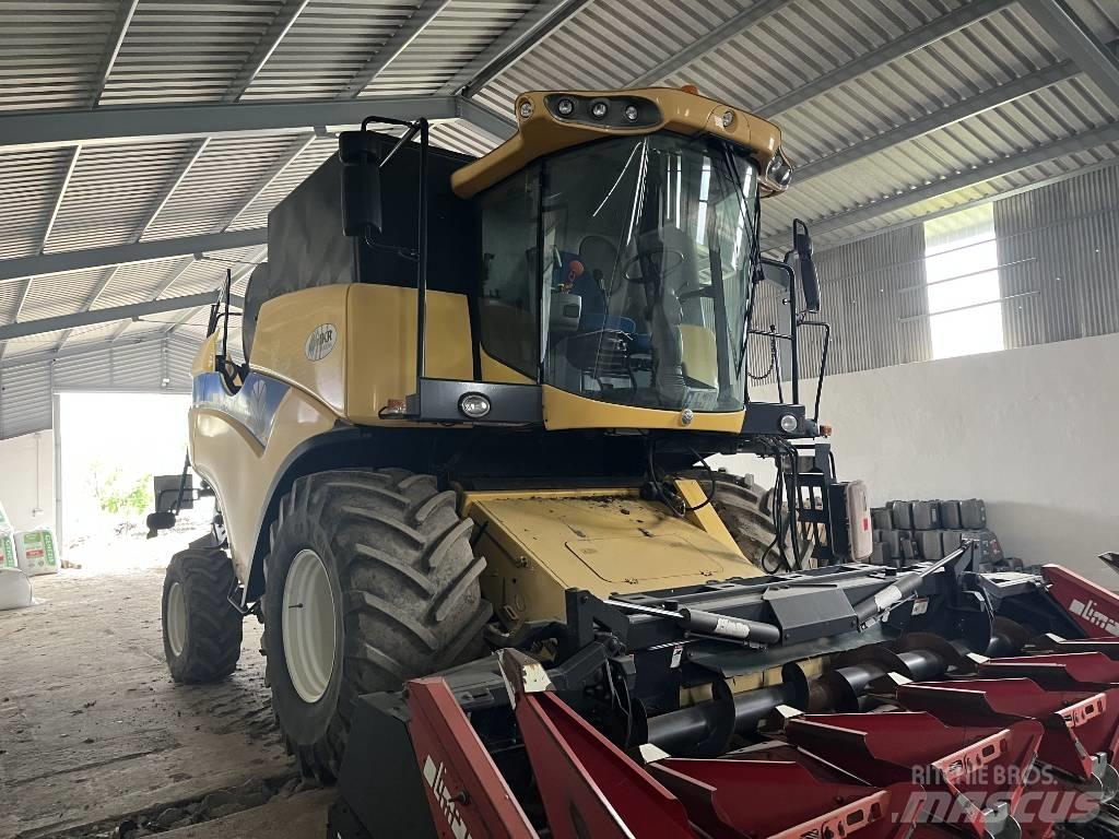 New Holland CX 6090 コンバイン