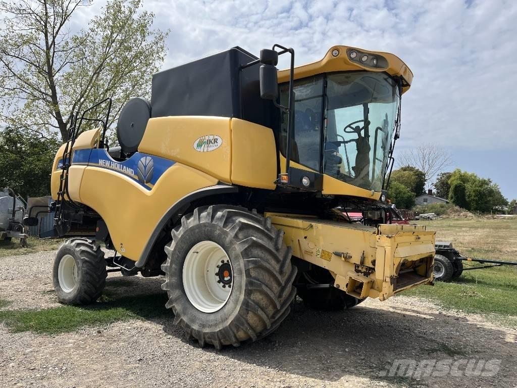 New Holland CX 6090 コンバイン
