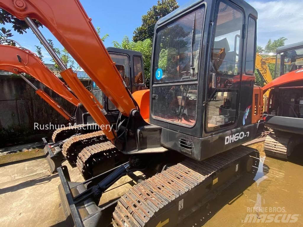 Doosan DH 60-7 ミニ油圧ショベル 7t以下（ミニユンボ・ミニディガー）