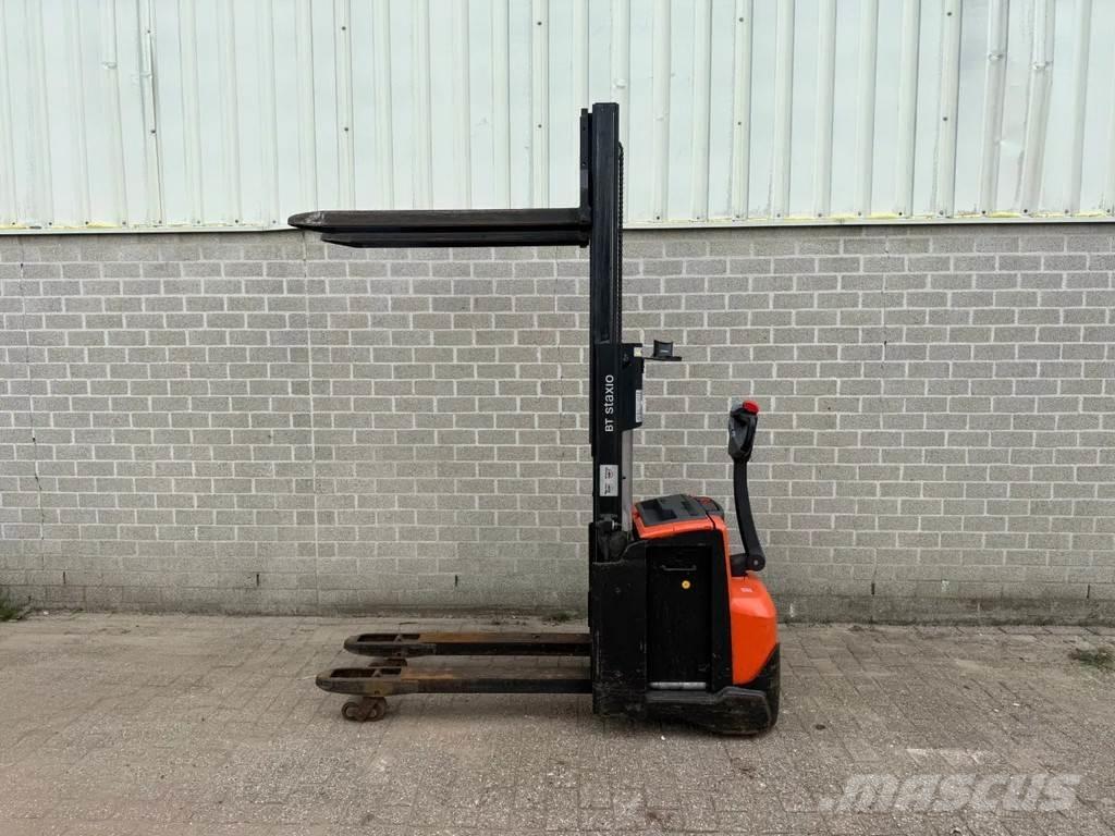 BT SWE200D ウォーキンフォークリフト