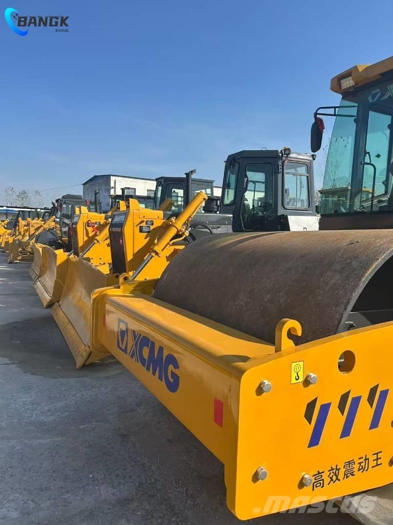 XCMG XS 223 J 振動ローラ