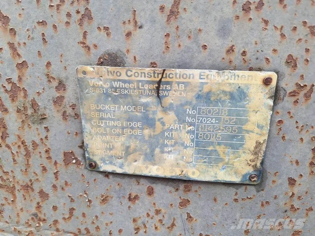 Volvo L220D ホイールローダー・タイヤショベル