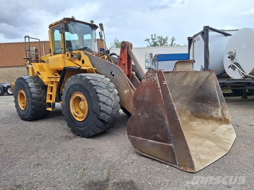 Volvo L220D ホイールローダー・タイヤショベル