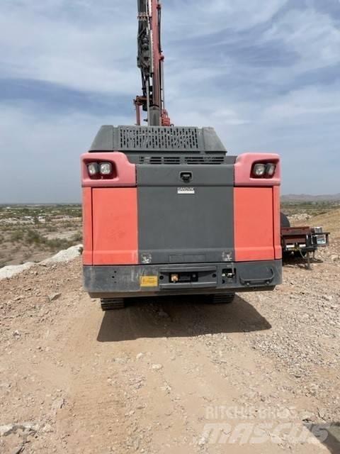 Sandvik DP 1500 i サーフェイスドリルリグ