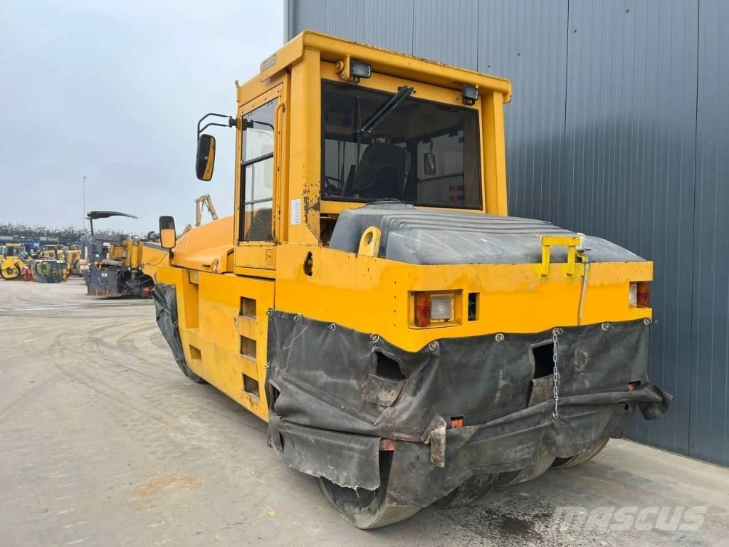 CAT PS300B タイヤローラ