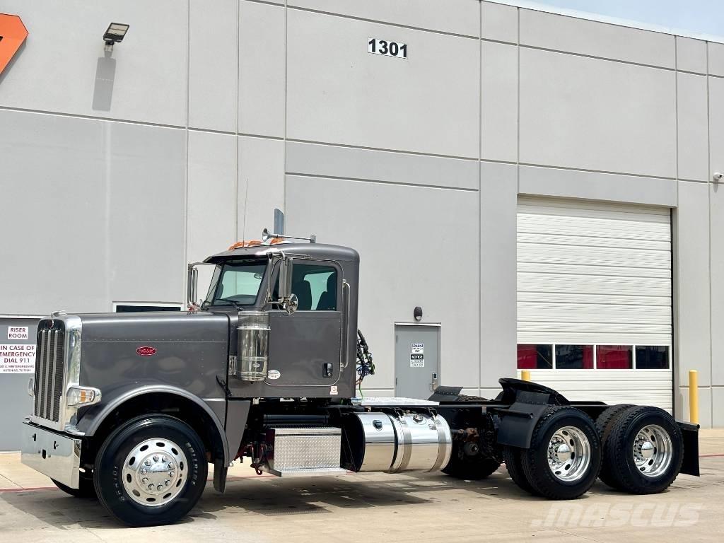 Peterbilt 389 中古トラクターヘッド | トレーラーヘッド