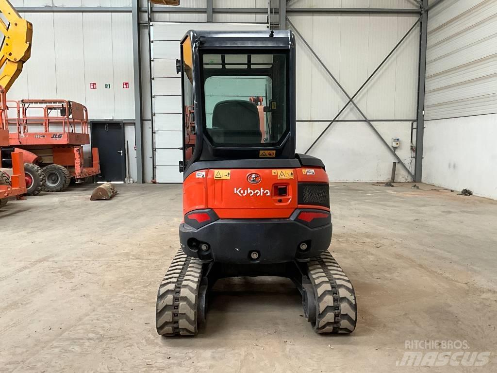 Kubota U 27-4 ミニ油圧ショベル 7t以下（ミニユンボ・ミニディガー）
