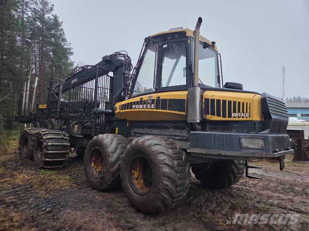 Ponsse Buffalo フォワーダー