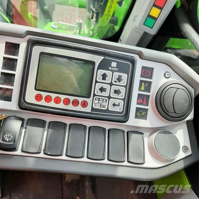 Merlo EW25.5 テレスコーピックハンドラー