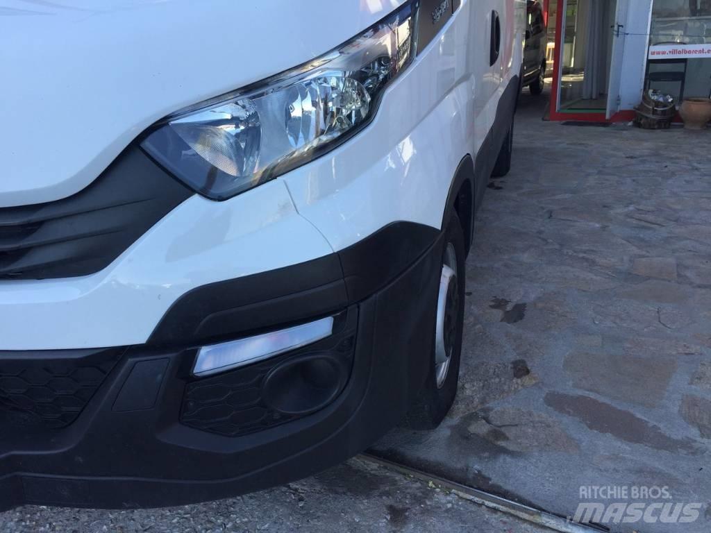 Iveco Daily 35 S 12 ボックストラック