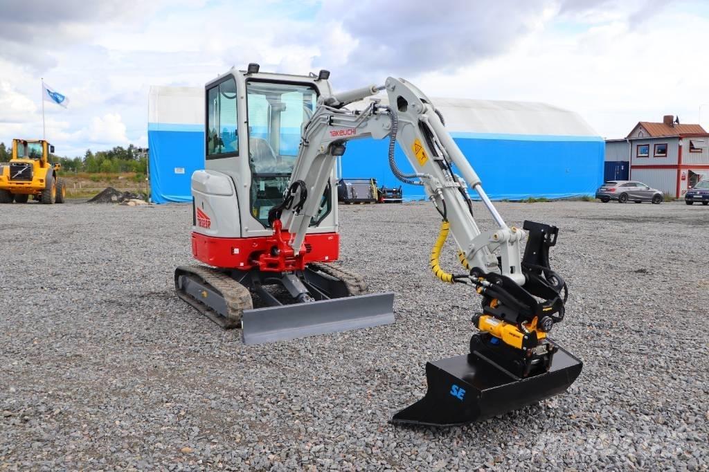 Takeuchi TB325R ミニ油圧ショベル 7t以下（ミニユンボ・ミニディガー）