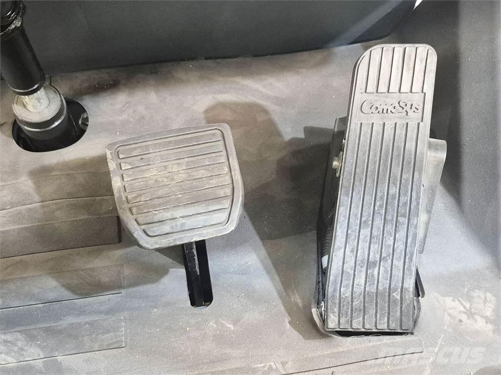 BYD SEF25B バッテリーフォークリフト