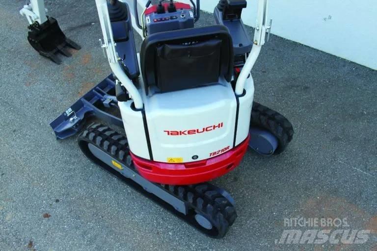 Takeuchi TB210R ミニ油圧ショベル 7t以下（ミニユンボ・ミニディガー）