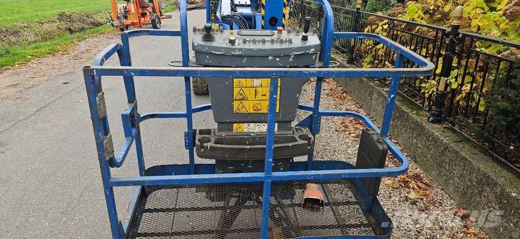 JLG E450aj ブームリフト　屈伸型