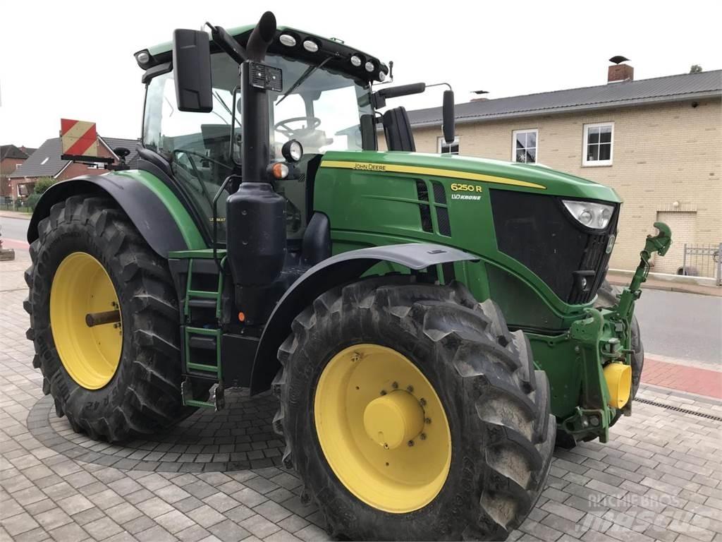 John Deere 6250R トラクター