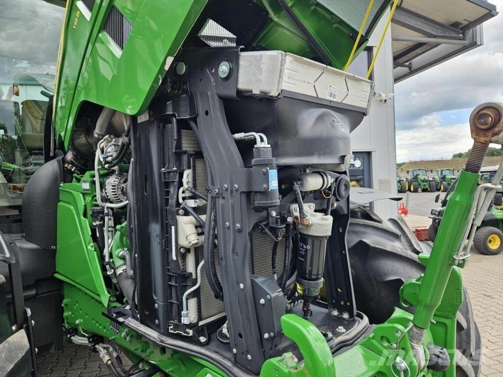 John Deere 6R195 トラクター