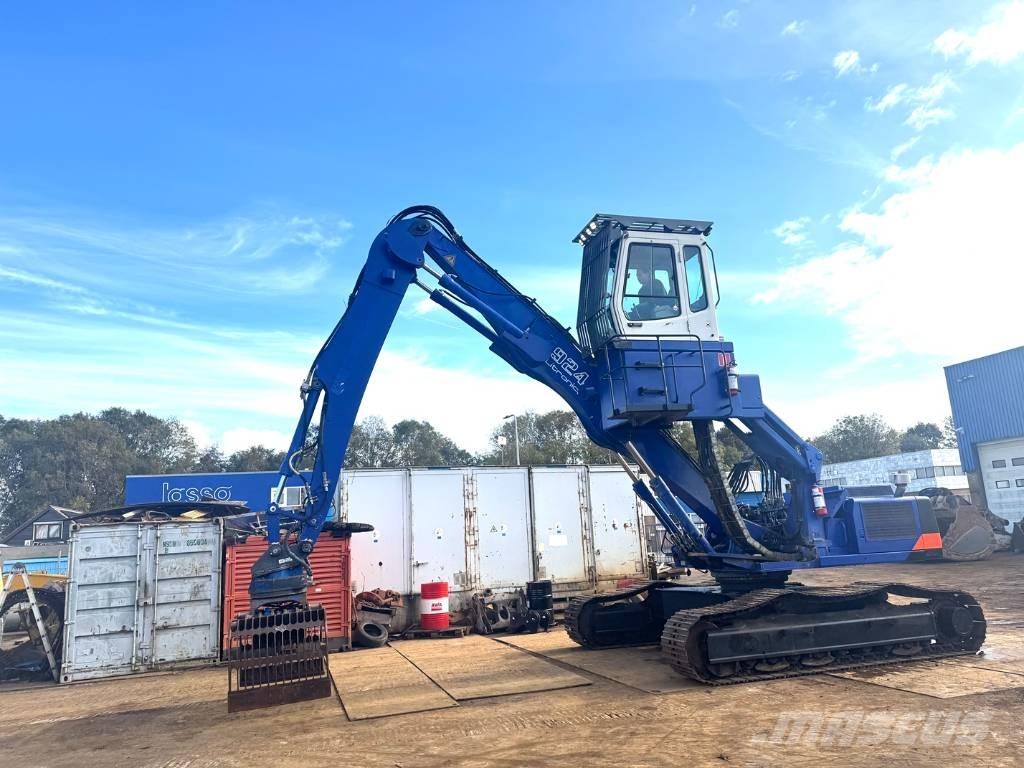 Liebherr R 924 B EW 廃棄物／工業産廃処理機