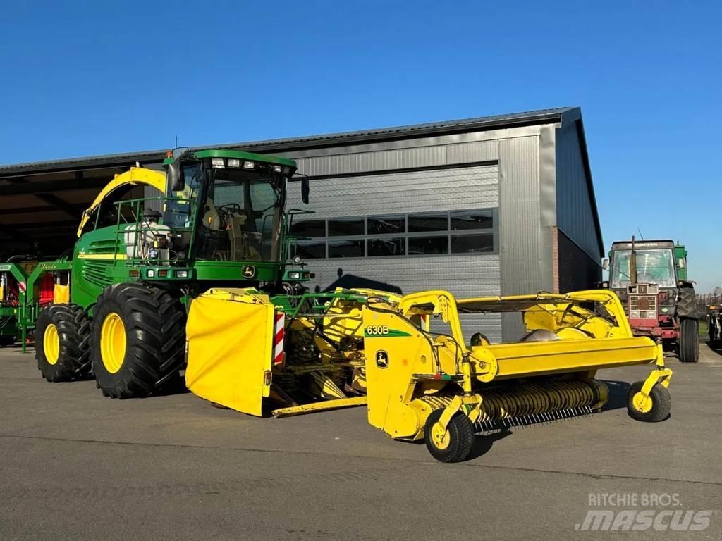 John Deere 7300 ウッドチッパー