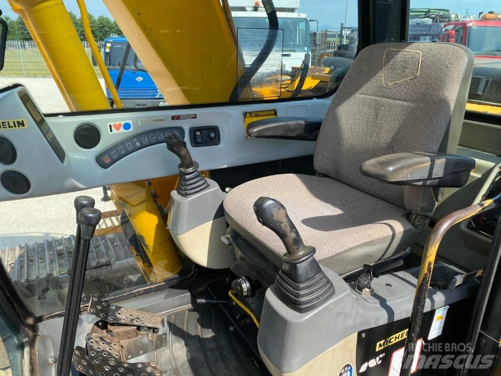 JCB JS 130 大型油圧ショベル12t以上（パワーショベル・ユンボ）