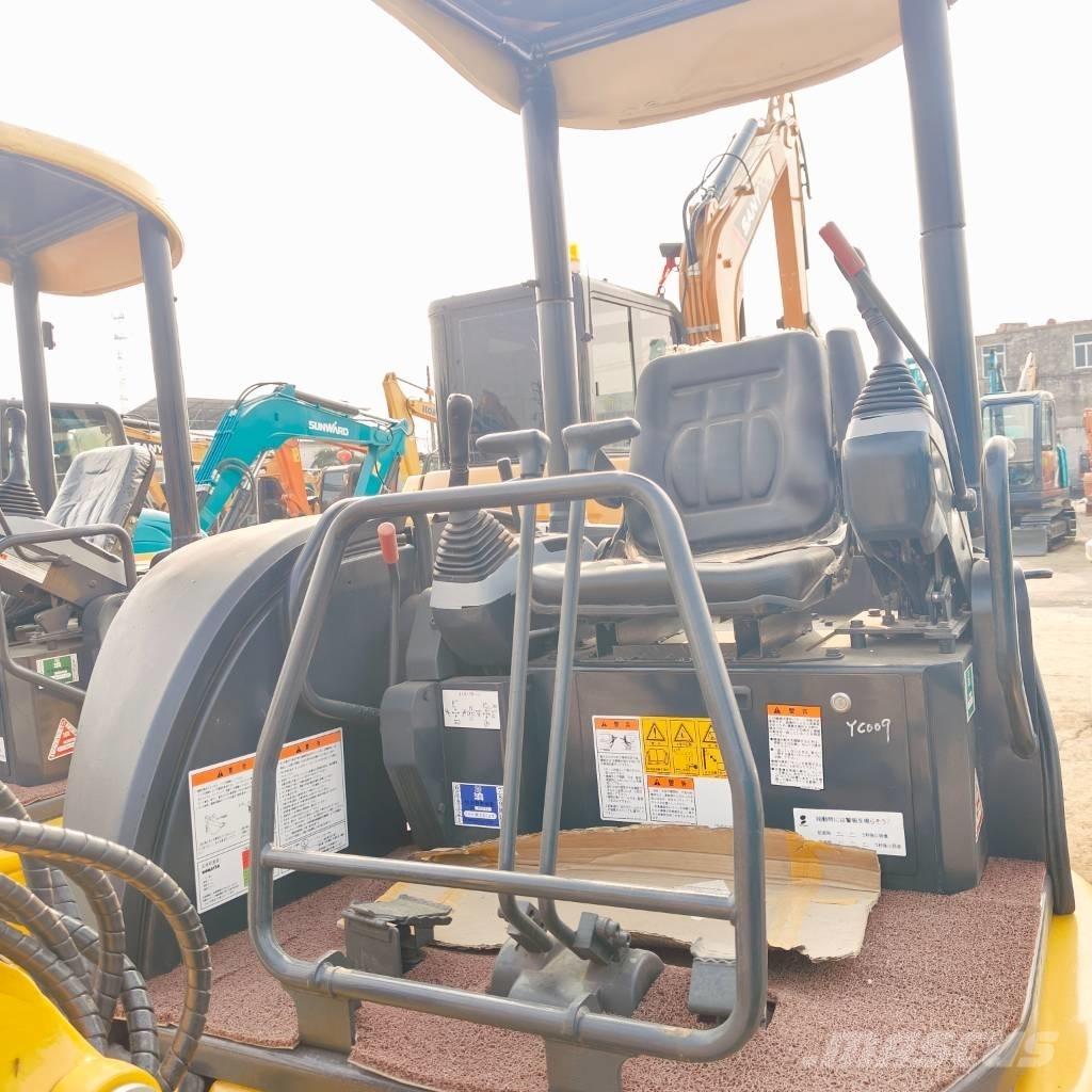 Komatsu PC30MR ミニ油圧ショベル 7t以下（ミニユンボ・ミニディガー）