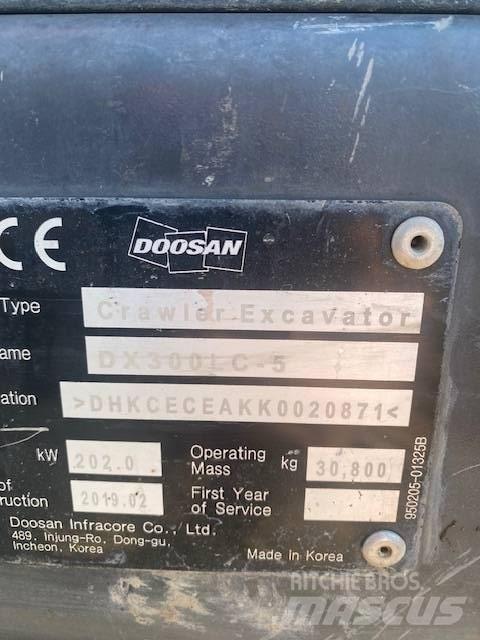 Doosan DX 300 LC-5 大型油圧ショベル12t以上（パワーショベル・ユンボ）