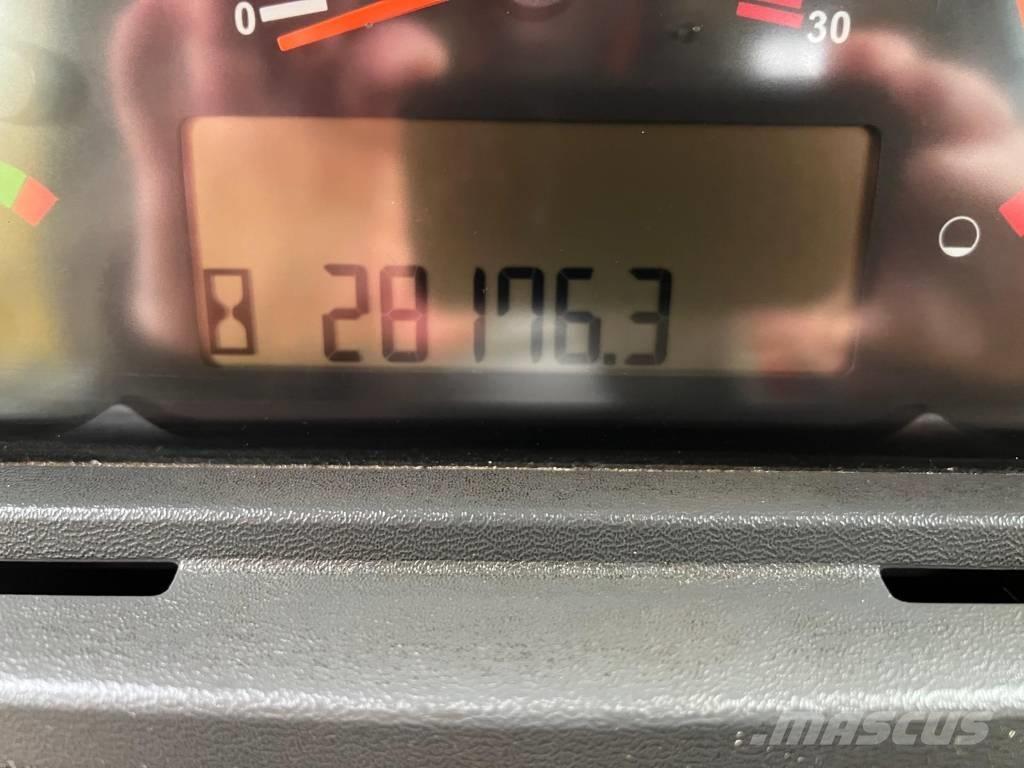 CAT D 9 T ブルドーザー