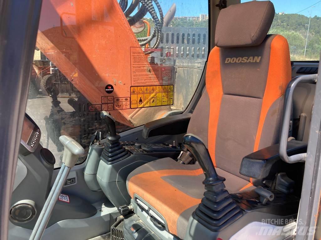 Doosan DX 235 LCR 大型油圧ショベル12t以上（パワーショベル・ユンボ）