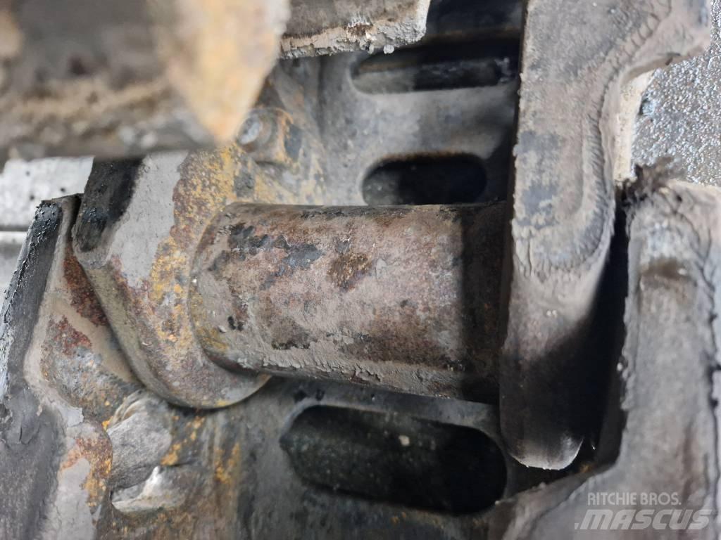 Volvo EC 300 D L 大型油圧ショベル12t以上（パワーショベル・ユンボ）