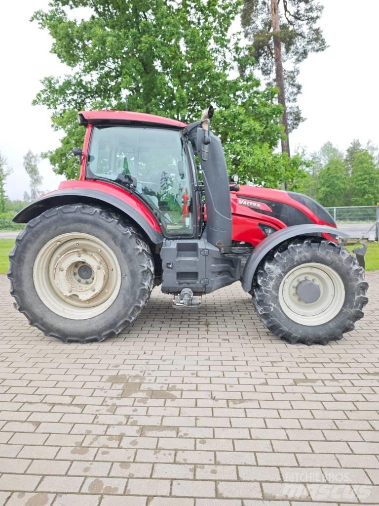 Valtra T 234 Direct トラクター
