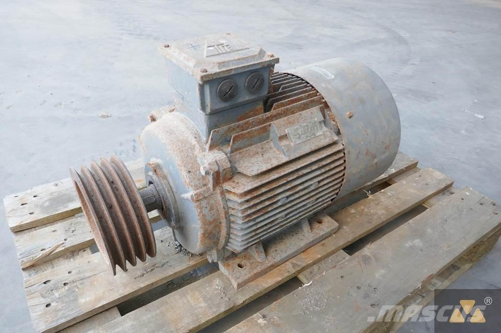  Teco 18.5KW エンジン