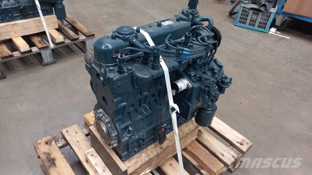 Kubota V1505 エンジン