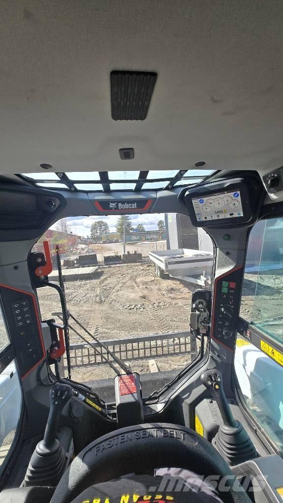Bobcat S 76 スキッドステアローダー