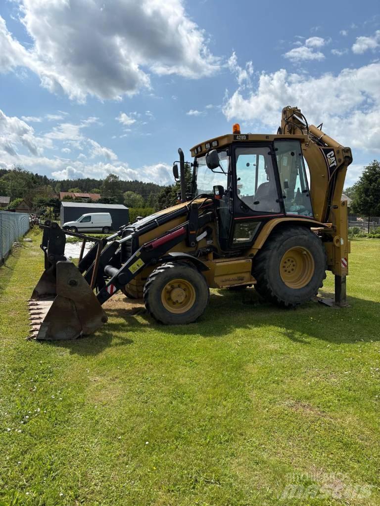 CAT 428 D 4x4 バックホーローダー