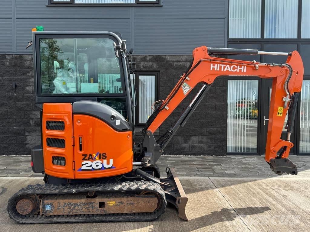 Hitachi ZX 26 U-6 ミニ油圧ショベル 7t以下（ミニユンボ・ミニディガー）