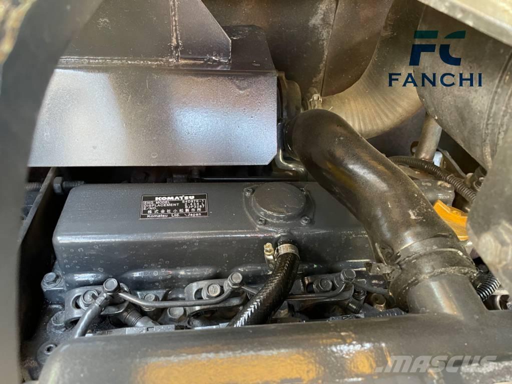 Komatsu PC 56 ミニ油圧ショベル 7t以下（ミニユンボ・ミニディガー）