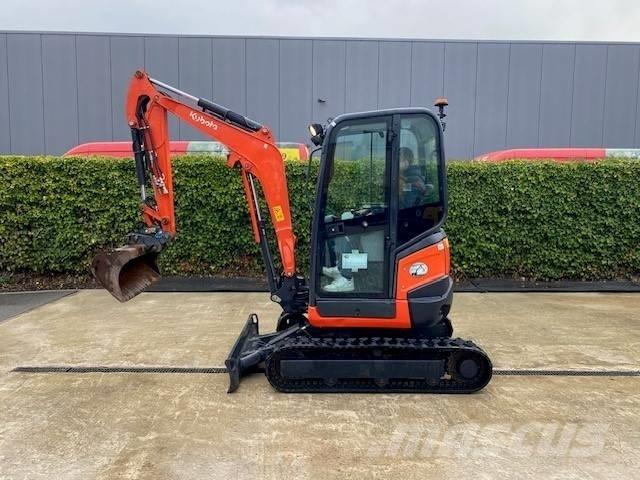 CAT 302.7 D CR ミニ油圧ショベル 7t以下（ミニユンボ・ミニディガー）