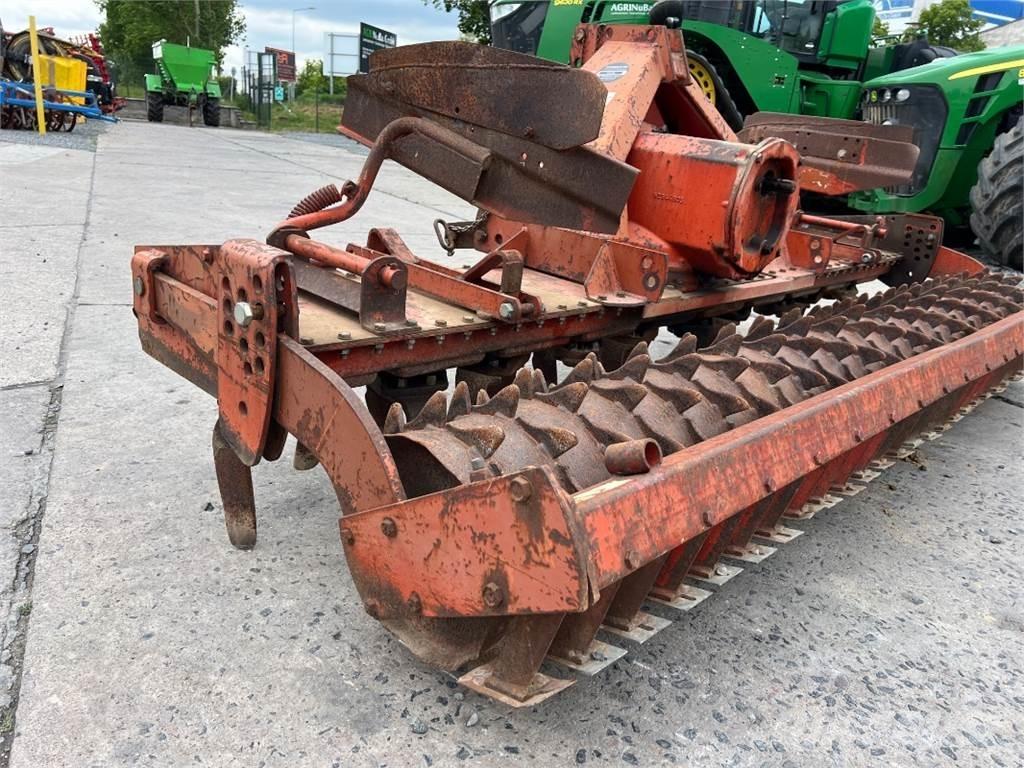 Kuhn HRB 302 D-A パワーハローとロータリーハロー