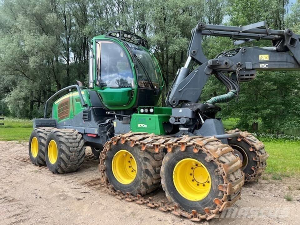 John Deere 1170 G フォワーダー