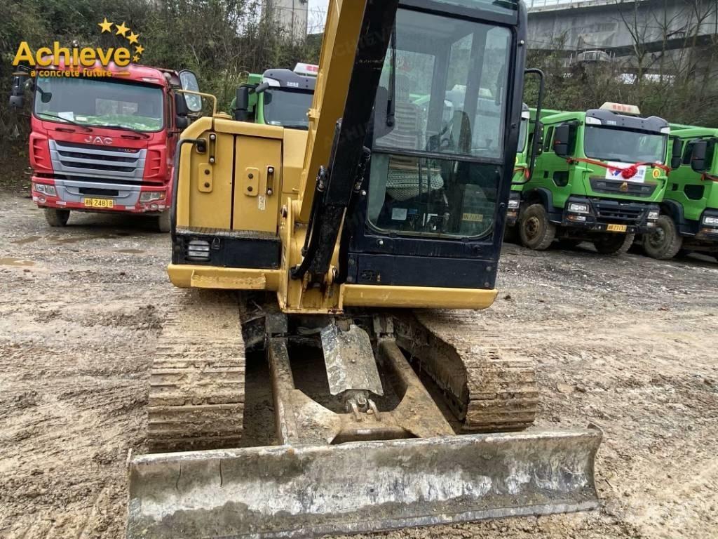 CAT 305.5 E ミニ油圧ショベル 7t以下（ミニユンボ・ミニディガー）