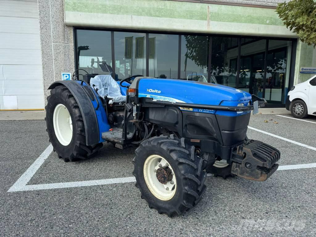 New Holland TN 75 NA トラクター