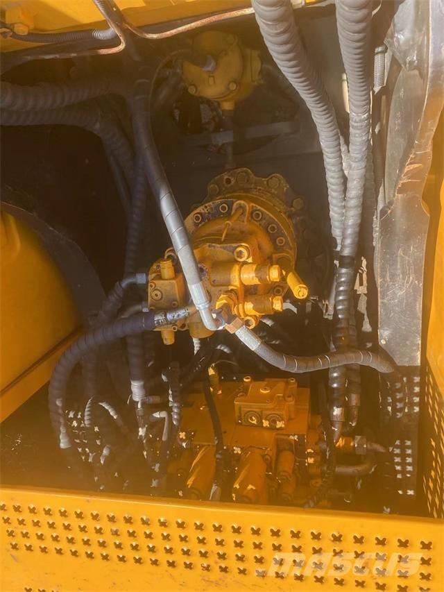 Sany SY215C 大型油圧ショベル12t以上（パワーショベル・ユンボ）