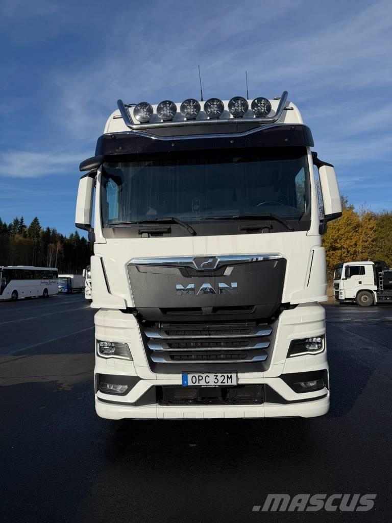 MAN 26.510 6X2-4 ボックスボディー、ウイング、箱車