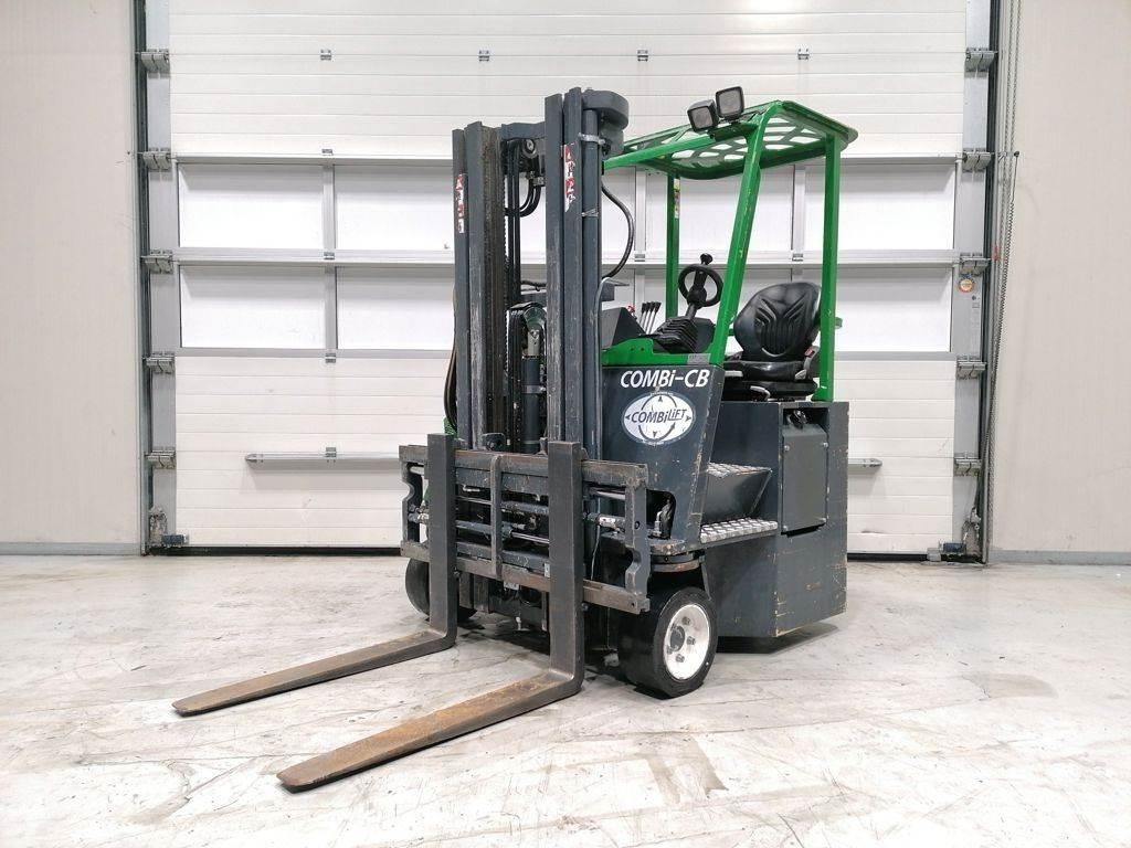 Combilift CB2500 サイドローダー