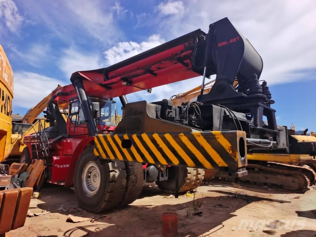 Sany SRSC 45 C30 リーチスタッカー