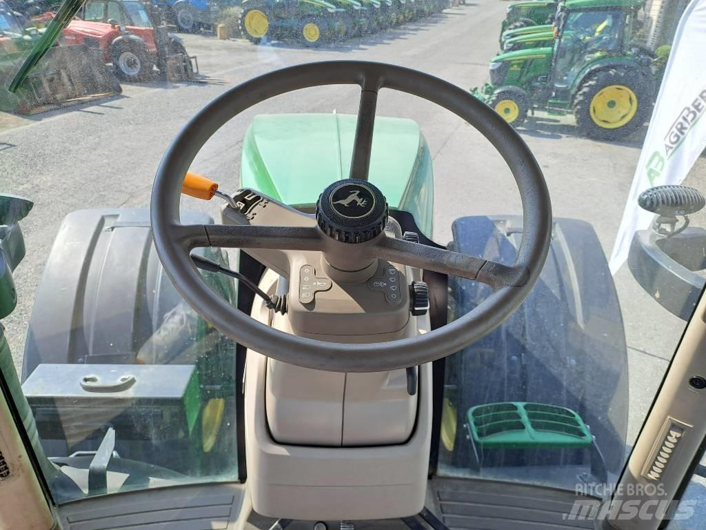 John Deere 7230 R トラクター