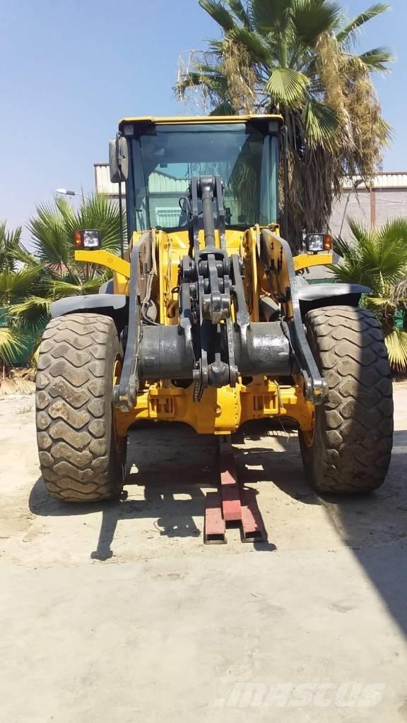 Volvo L90F ホイールローダー・タイヤショベル